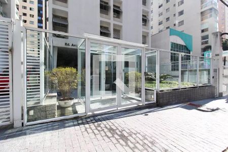 Apartamento para alugar com 103m², 3 quartos e 2 vagasFachada