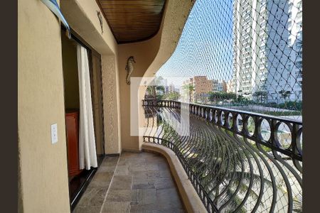 Sala de apartamento para alugar com 4 quartos, 108m² em Jardim das Conchas, Guarujá