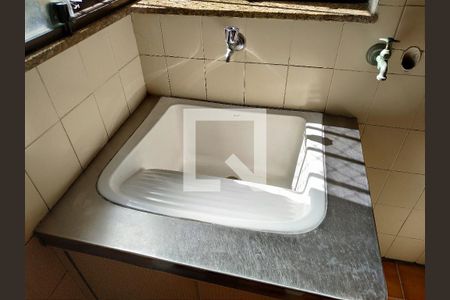 Apartamento para alugar com 108m², 4 quartos e 1 vagaÁrea de Serviço