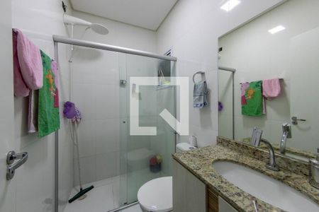 Casa à venda com 140m², 3 quartos e 2 vagasBanheiro
