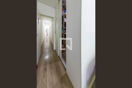 Casa à venda com 140m², 3 quartos e 2 vagasDetalhe