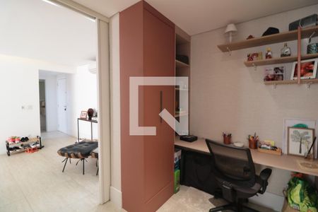 Apartamento à venda com 110m², 3 quartos e 2 vagasEscritório