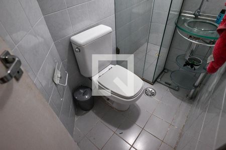 Apartamento à venda com 74m², 3 quartos e 1 vaga Apartamento à venda com 74m², 3 quartos e 1 vagaBanheiro