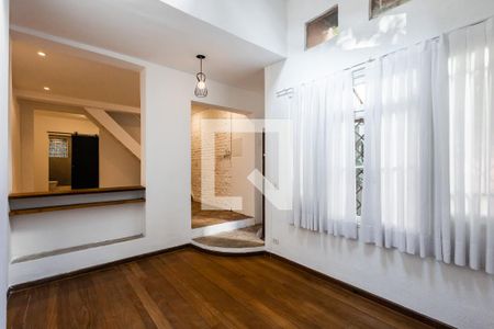 Sala de casa à venda com 2 quartos, 130m² em Jardim Paulista, São Paulo