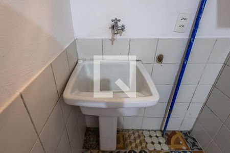 Casa à venda com 130m², 2 quartos e 1 vagaÁrea de Serviço