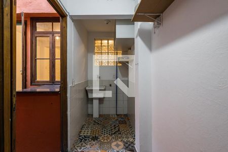 Casa à venda com 130m², 2 quartos e 1 vagaÁrea de Serviço