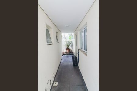 Casa à venda com 375m², 8 quartos e 8 vagasCondomínio - 6 Apartamentos