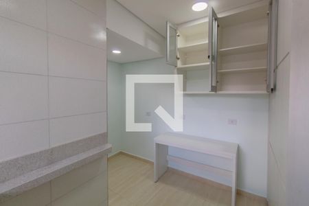 Sala / Cozinha / Quarta de kitnet/studio para alugar com 1 quarto, 21m² em Jardim Maria Duarte, São Paulo