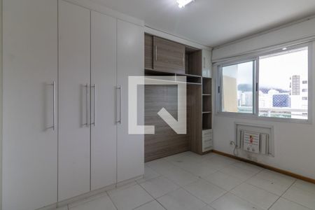 Suíte de apartamento para alugar com 2 quartos, 140m² em Recreio dos Bandeirantes, Rio de Janeiro