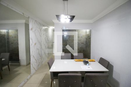 Sala de casa à venda com 3 quartos, 190m² em Itaquera, São Paulo