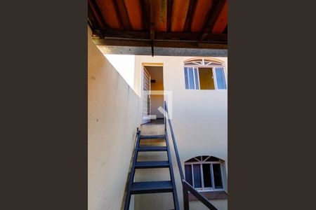 Casa para alugar com 38m², 1 quarto e 1 vagaEntrada