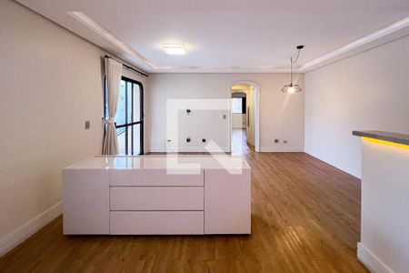 Sala de apartamento para alugar com 3 quartos, 115m² em Vila Uberabinha, São Paulo