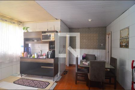 Sala de casa à venda com 5 quartos, 500m² em Mathias Velho, Canoas