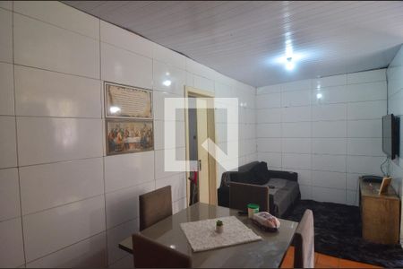 Sala de casa à venda com 5 quartos, 500m² em Mathias Velho, Canoas