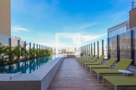 Studio à venda com 28m², 1 quarto e sem vagaÁrea comum - Piscina