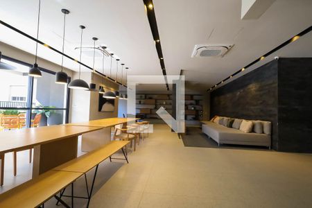 Studio à venda com 28m², 1 quarto e sem vagaÁrea comum - Salão de festas