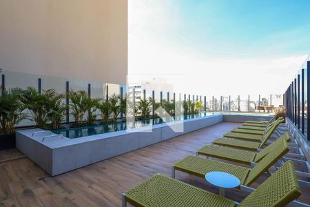 Studio à venda com 28m², 1 quarto e sem vagaÁrea comum - Piscina