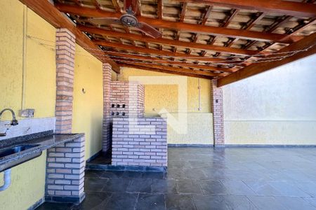 Casa à venda com 240m², 2 quartos e 3 vagasChurrasqueira