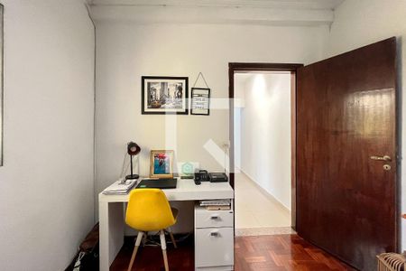 Casa à venda com 240m², 2 quartos e 3 vagasQuarto 2 - Suíte