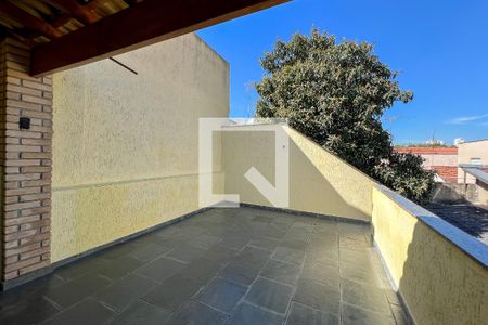 Casa à venda com 240m², 2 quartos e 3 vagasTerraço