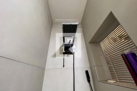 Casa à venda com 240m², 2 quartos e 3 vagasBanheiro do Quarto 2
