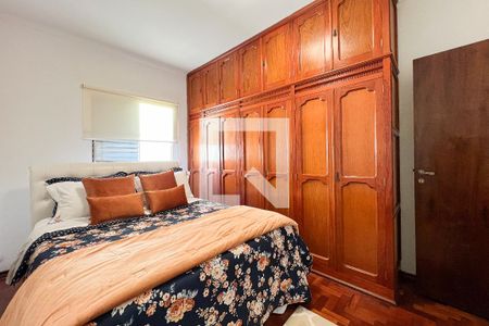 Casa à venda com 240m², 2 quartos e 3 vagasQuarto 1 - Suite