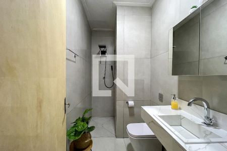 Casa à venda com 240m², 2 quartos e 3 vagasBanheiro do Quarto 2