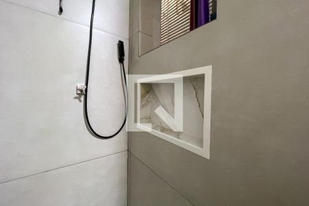 Casa à venda com 240m², 2 quartos e 3 vagasBanheiro do Quarto 2