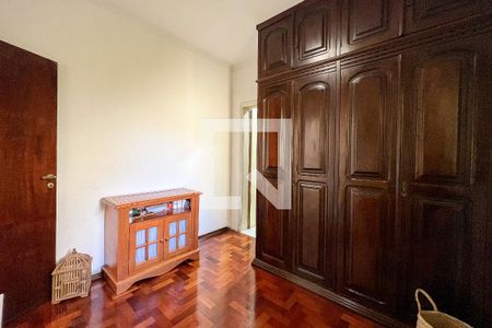 Casa à venda com 240m², 2 quartos e 3 vagasQuarto 2 - Suíte