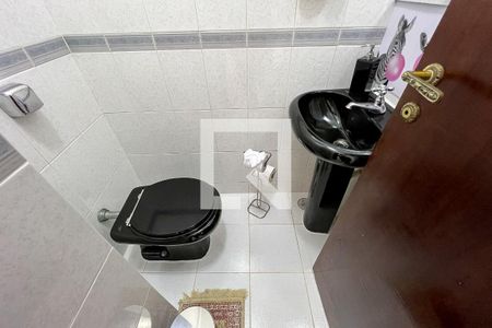 Casa à venda com 240m², 2 quartos e 3 vagasLavabo