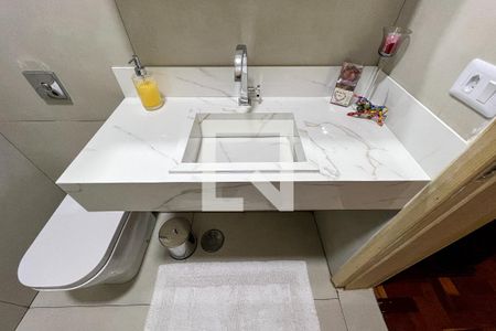 Casa à venda com 240m², 2 quartos e 3 vagasBanheiro do Quarto 2