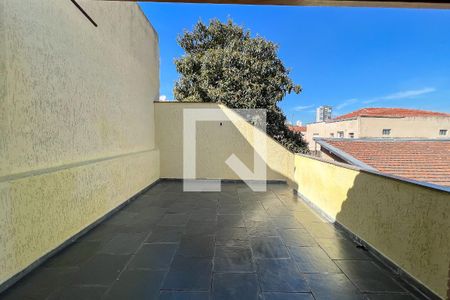 Casa à venda com 240m², 2 quartos e 3 vagasTerraço