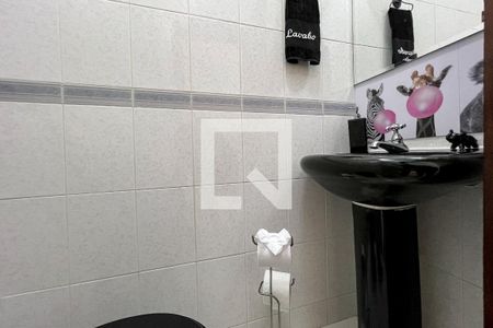 Casa à venda com 240m², 2 quartos e 3 vagasLavabo