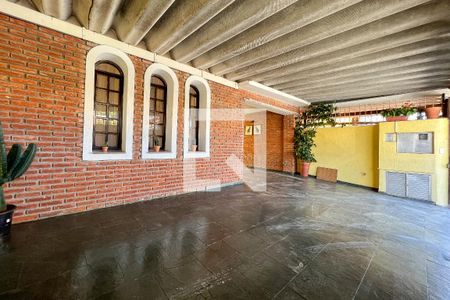 Casa à venda com 240m², 2 quartos e 3 vagasGaragem