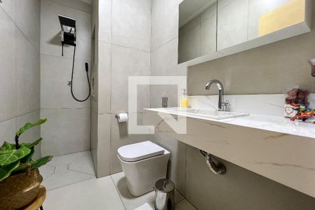 Casa à venda com 240m², 2 quartos e 3 vagasBanheiro do Quarto 2