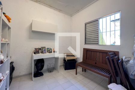 Casa à venda com 240m², 2 quartos e 3 vagasQuarto de Serviço