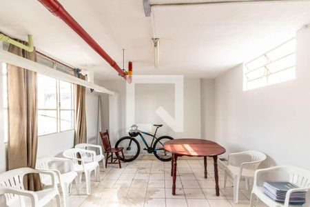 Apartamento à venda com 47m², 1 quarto e sem vagaÁrea Comum - Salão de Festas