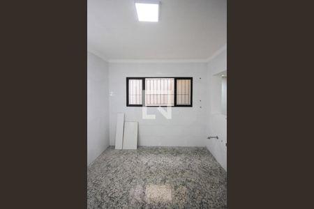Casa à venda com 129m², 2 quartos e 2 vagas Casa à venda com 129m², 2 quartos e 2 vagasCozinha