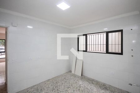Casa à venda com 129m², 2 quartos e 2 vagas Casa à venda com 129m², 2 quartos e 2 vagasCozinha