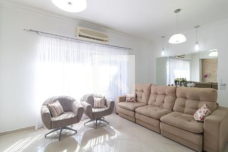 Sala de casa à venda com 4 quartos, 240m² em Vila Romana, São Paulo
