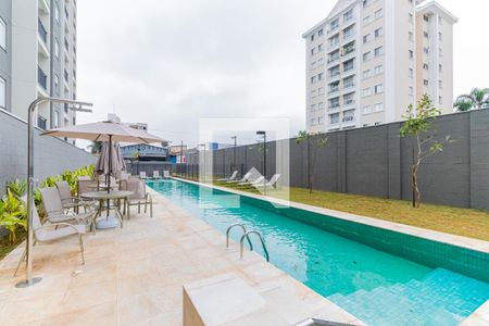 Apartamento à venda com 36m², 2 quartos e 1 vaga Apartamento à venda com 36m², 2 quartos e 1 vagaÁrea comum - Piscina