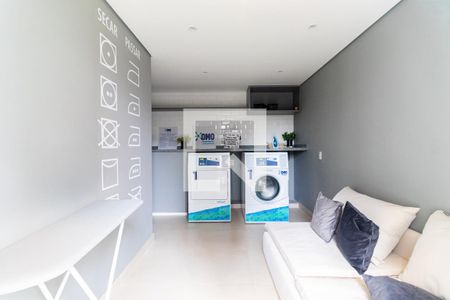 Apartamento à venda com 36m², 2 quartos e 1 vaga Apartamento à venda com 36m², 2 quartos e 1 vagaÁrea comum - Lavanderia