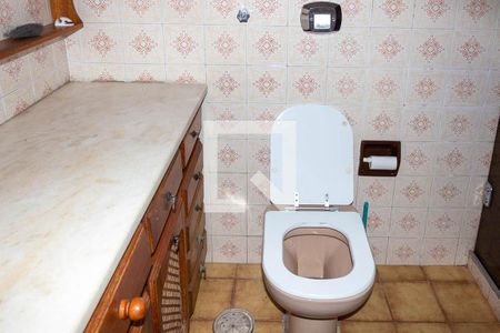 Banheiro de apartamento para alugar com 1 quarto, 50m² em Floresta, Porto Alegre