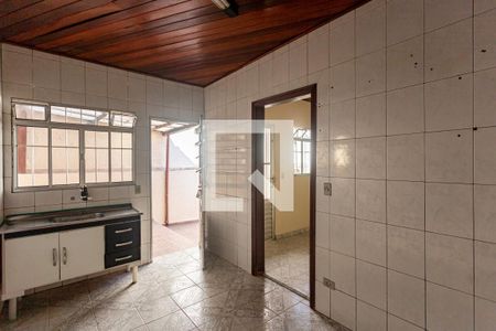 Cozinha de casa para alugar com 2 quartos, 90m² em Vila Natália, São Paulo