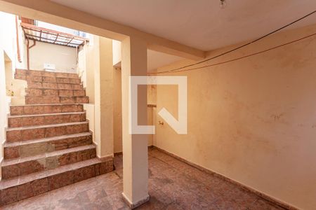 Quintal de casa para alugar com 2 quartos, 90m² em Vila Natália, São Paulo