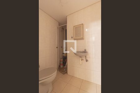Apartamento para alugar com 156m², 3 quartos e 2 vagas Apartamento para alugar com 156m², 3 quartos e 2 vagasBanheiro de serviço