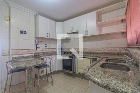 Apartamento para alugar com 156m², 3 quartos e 2 vagas Apartamento para alugar com 156m², 3 quartos e 2 vagasCozinha