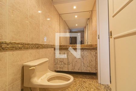 Apartamento para alugar com 156m², 3 quartos e 2 vagas Apartamento para alugar com 156m², 3 quartos e 2 vagasBanheiro do Quarto 1