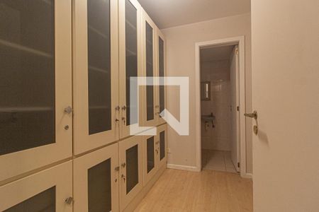 Apartamento para alugar com 156m², 3 quartos e 2 vagas Apartamento para alugar com 156m², 3 quartos e 2 vagasDespensa