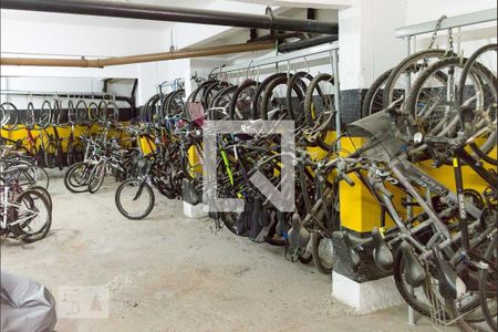 Apartamento para alugar com 37m², 1 quarto e sem vaga Apartamento para alugar com 37m², 1 quarto e sem vagaÁrea comum - Bicicletário
